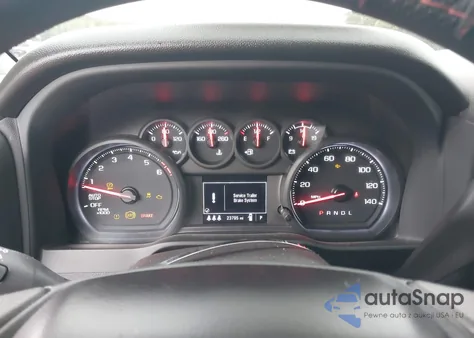 2024 Chevrolet Silverado 1500 4Wd Short Bed Custom Trail Boss z USA, uszkodzony, nr VIN 3GCUDCED5RG378262